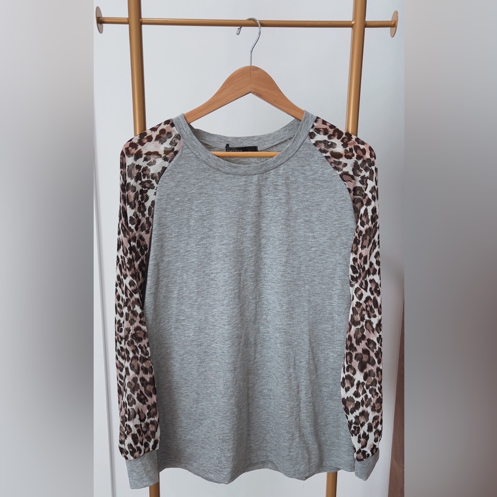 Cheetah/ leopard sleeve tshirt